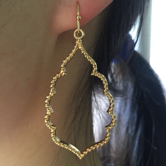 Open Moroccan Style Earrings - Picture 5 of 7